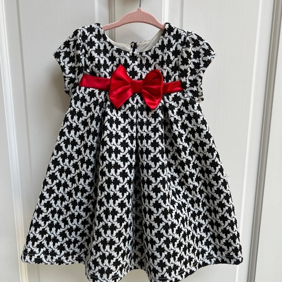 Nanette Baby Other - NWOT Nannette Baby 24M Houndstooth Black and White Formal Dress with Red Bow